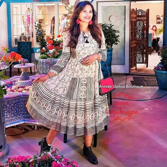 NWT ANTHROPOLOGIE Talulah Tiered Midi Dress. Size M - Picture 6 of 15